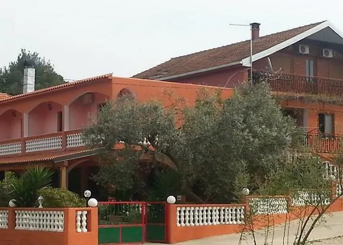 בית הארחה Bocac סאלי